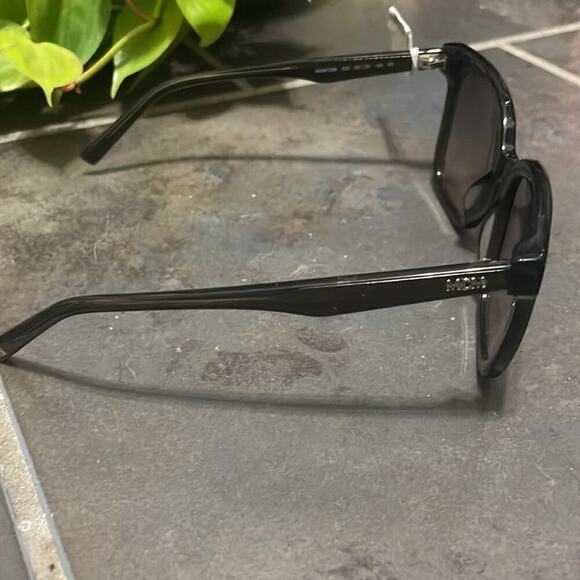 MCM Black Square Gradient 52mm Sunglasses New - Picture 6 of 9